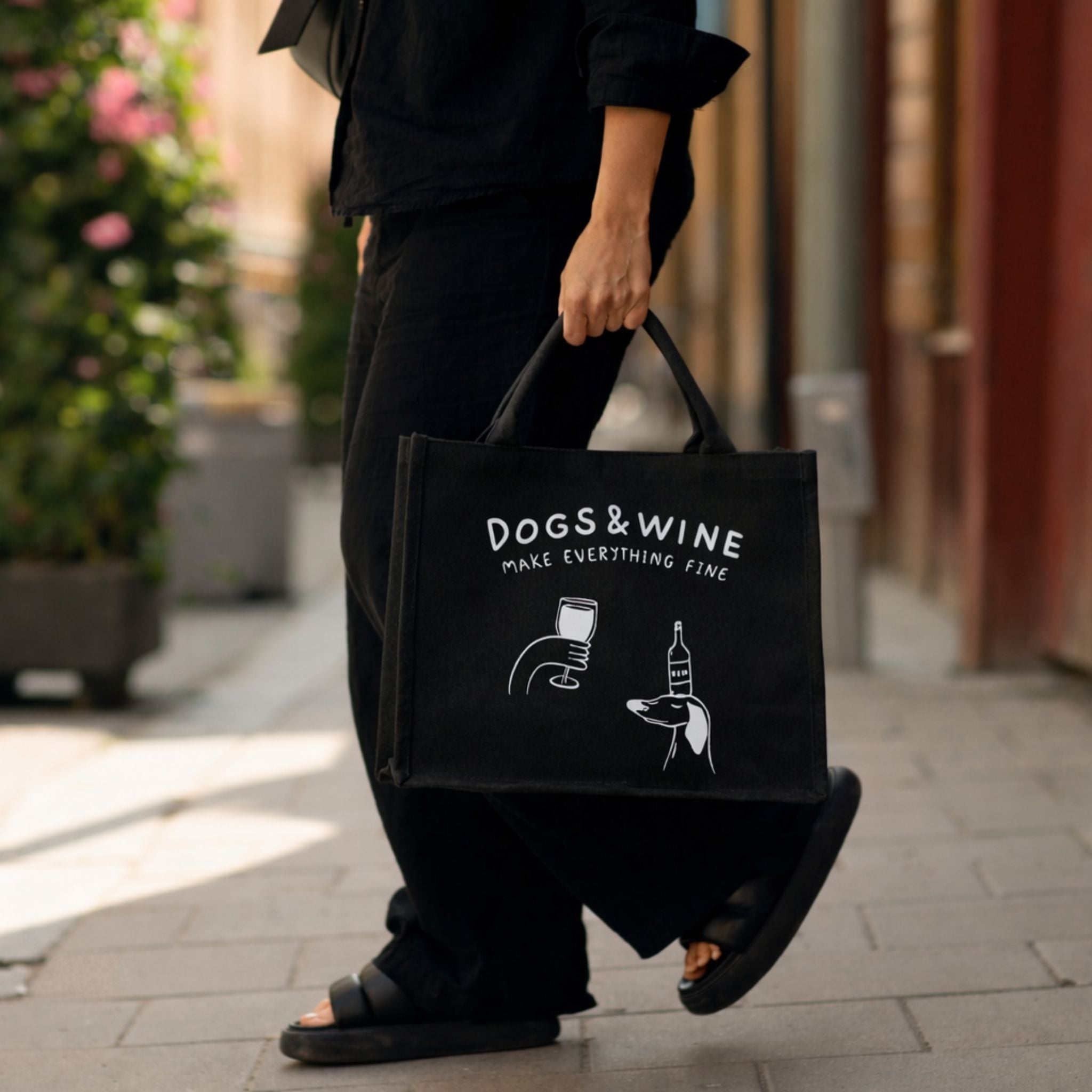 black-premium-tote-bag-dogs-wine-summer-look.jpg